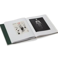 Karl Lagerfeld: A Line Of Beauty