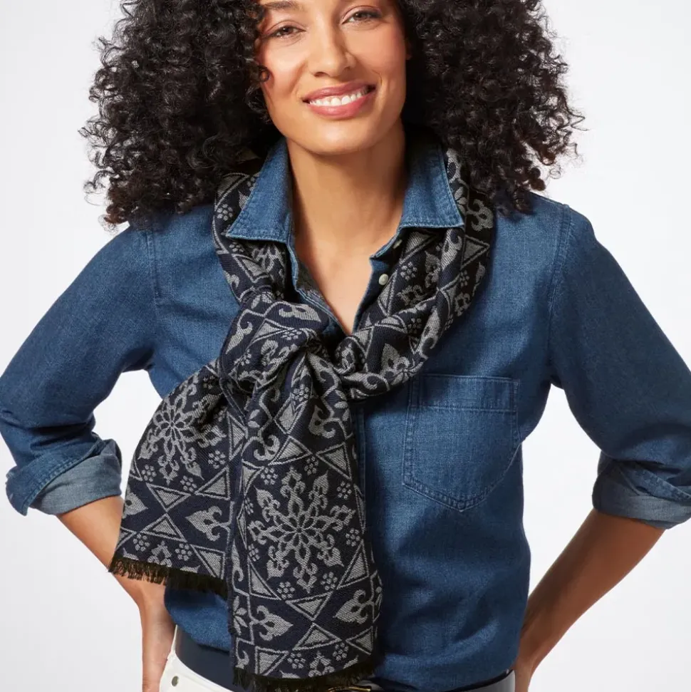 Spanish Snowflake Jacquard Scarf