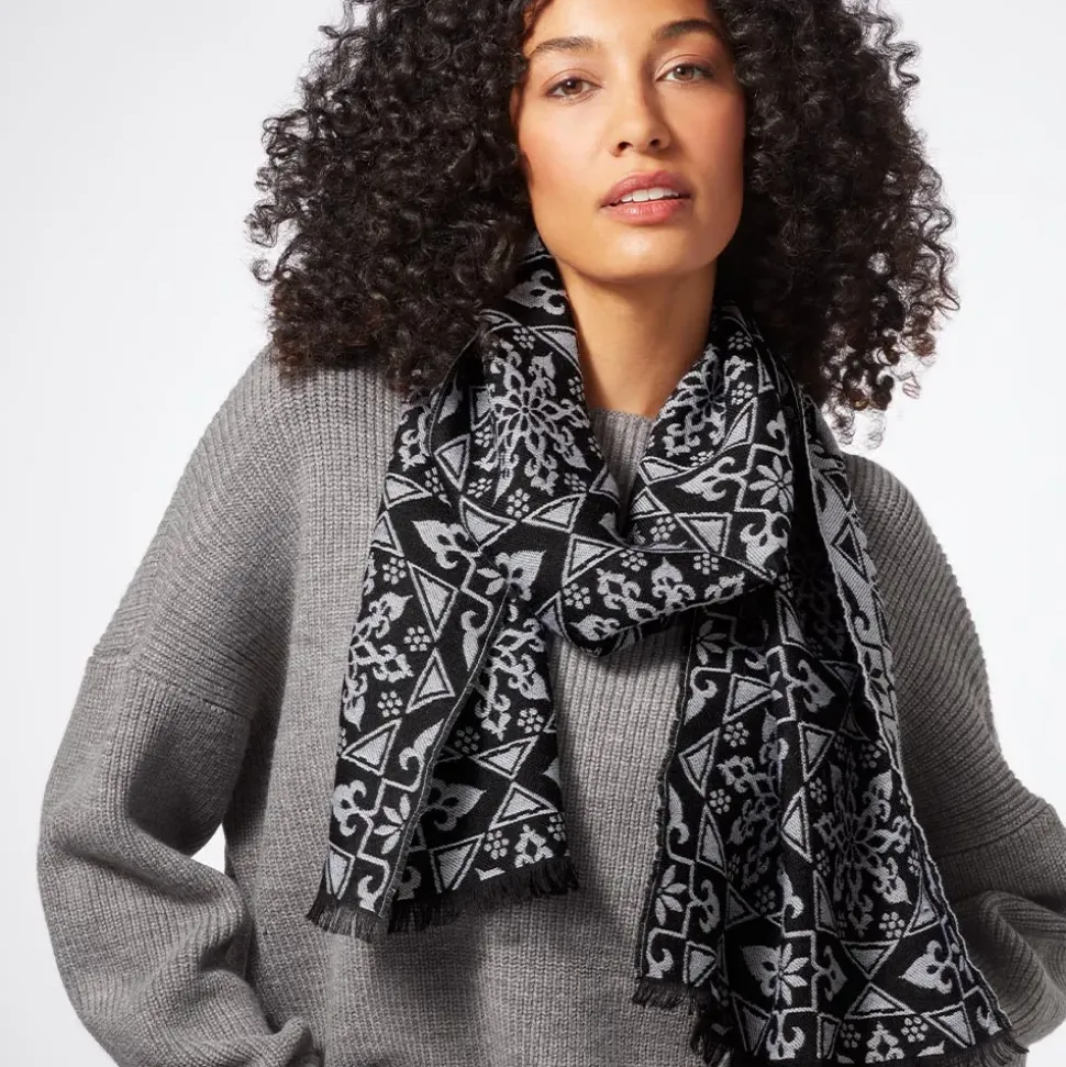 Spanish Snowflake Jacquard Scarf